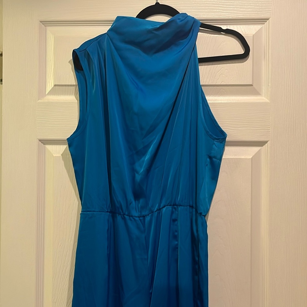 NWT XL blue pants suit. Bright blue half full sleeve button and zip back.